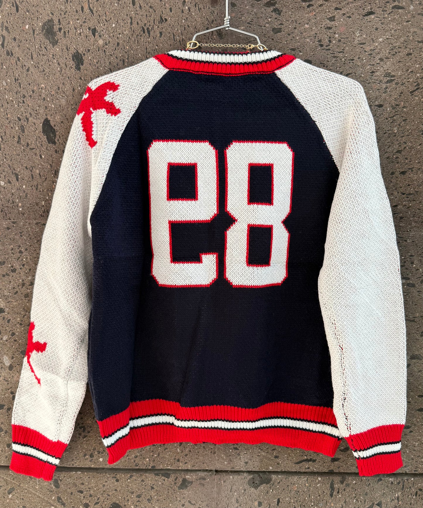 Sweter 89 navy rojo