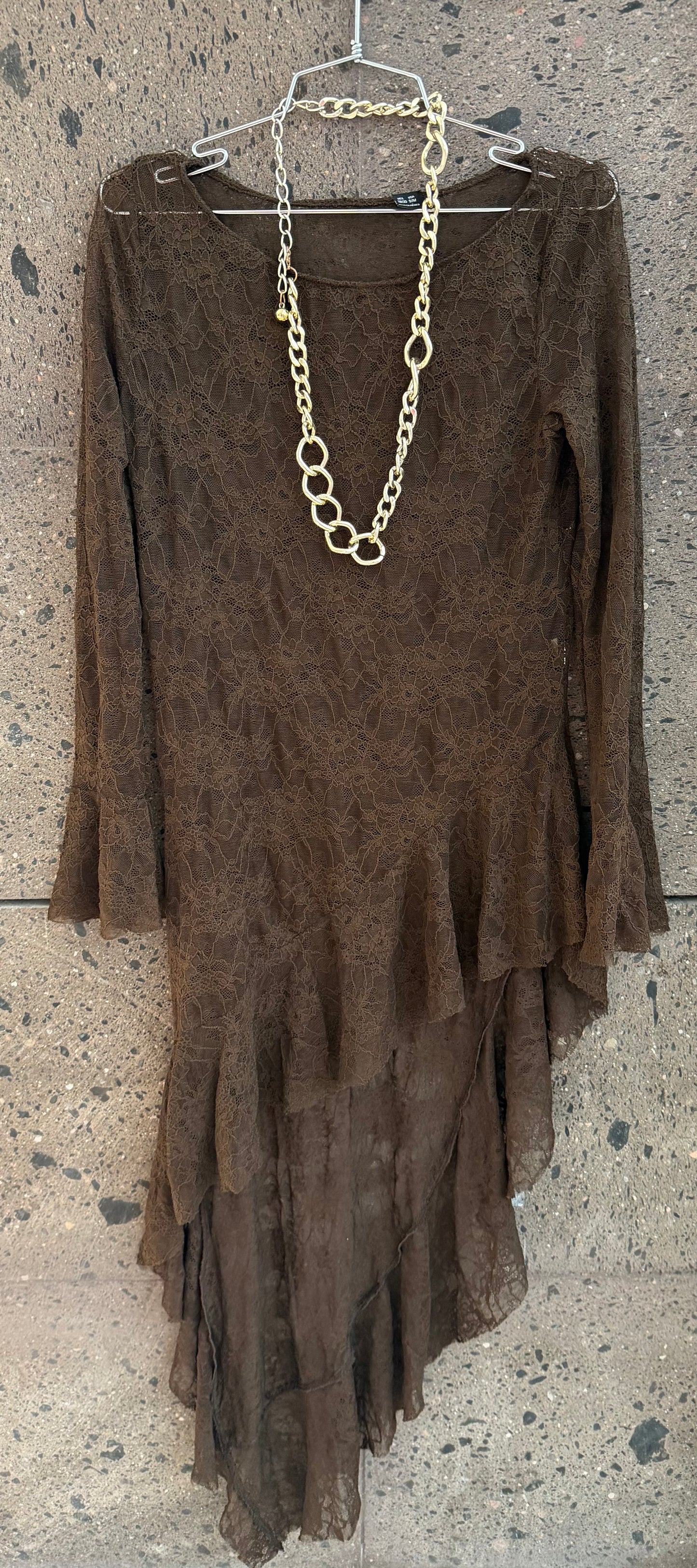 Blusa encaje larga chocolate