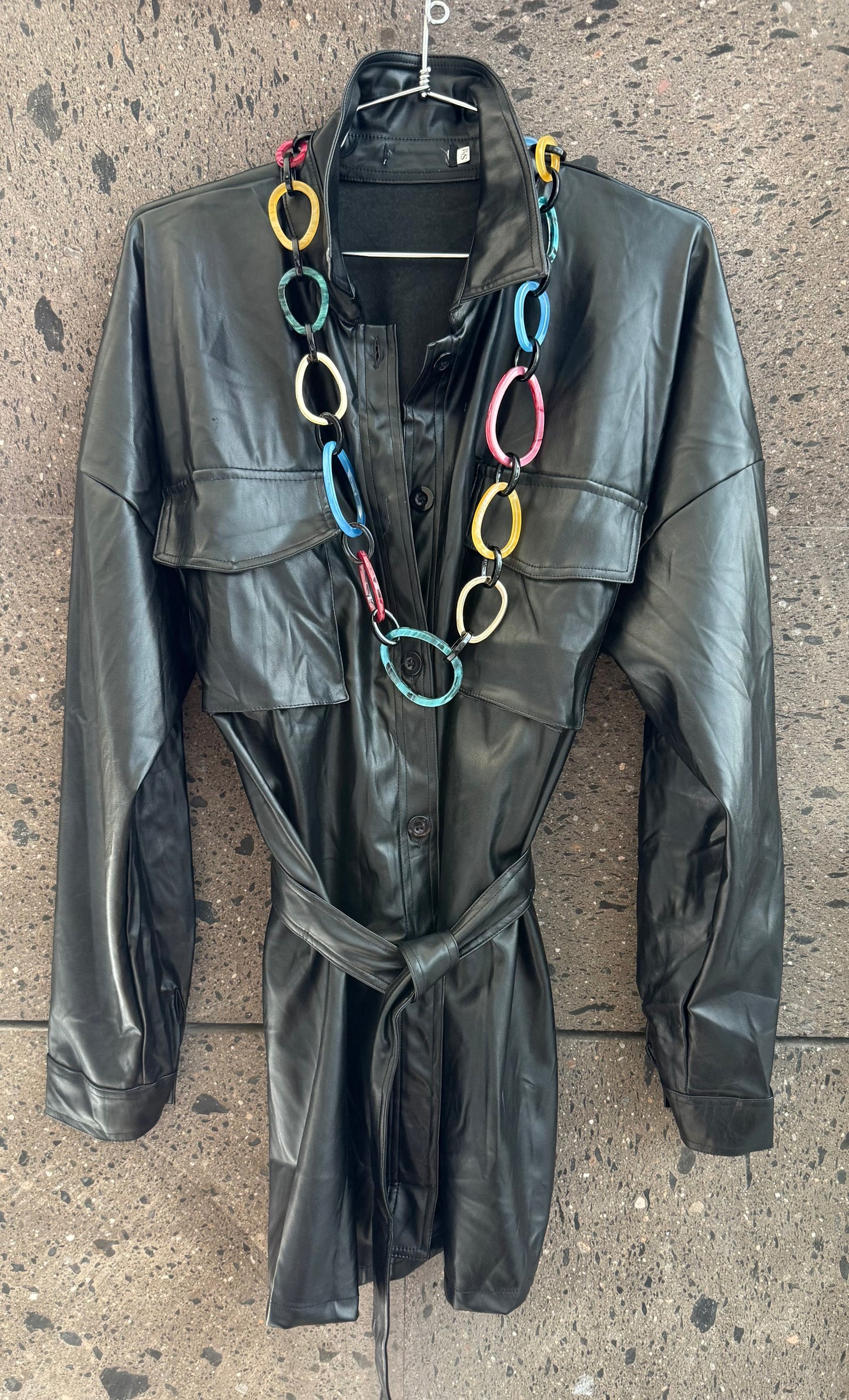 Camisera vinipiel negra