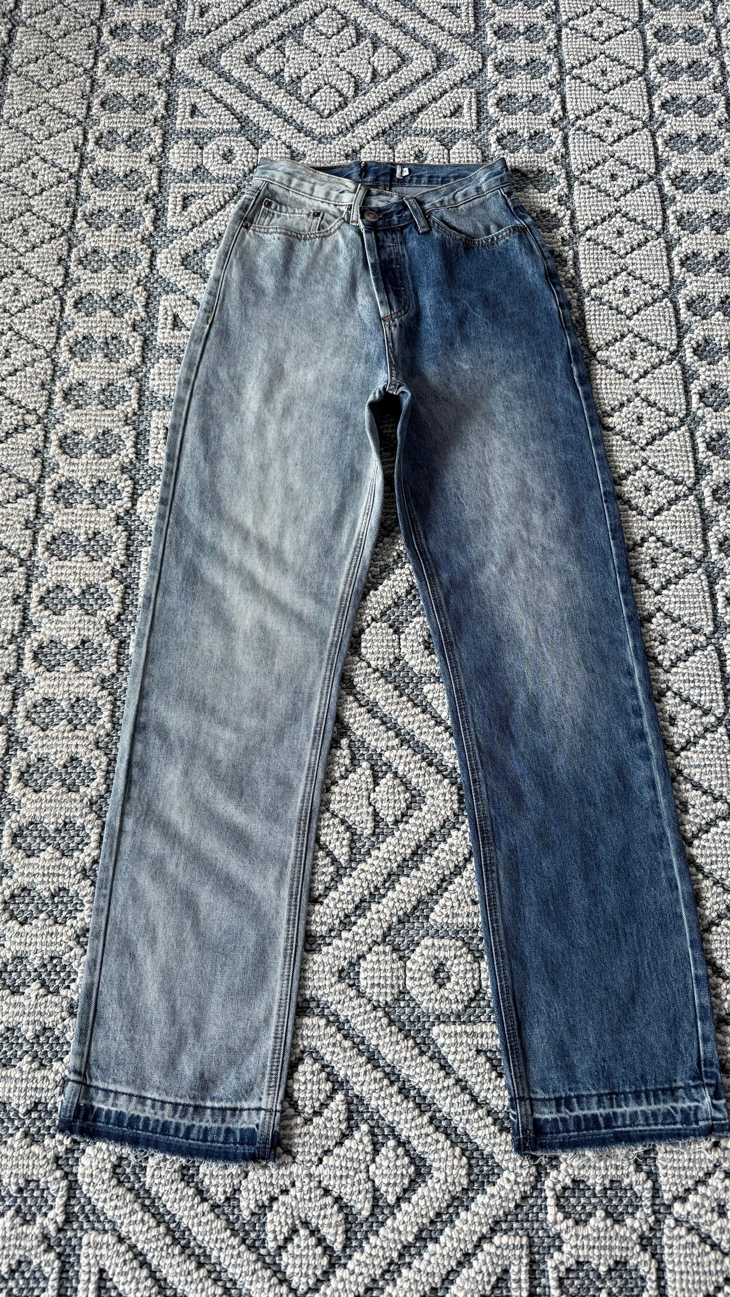 Jeans pretina cruzada bicolor no stretch