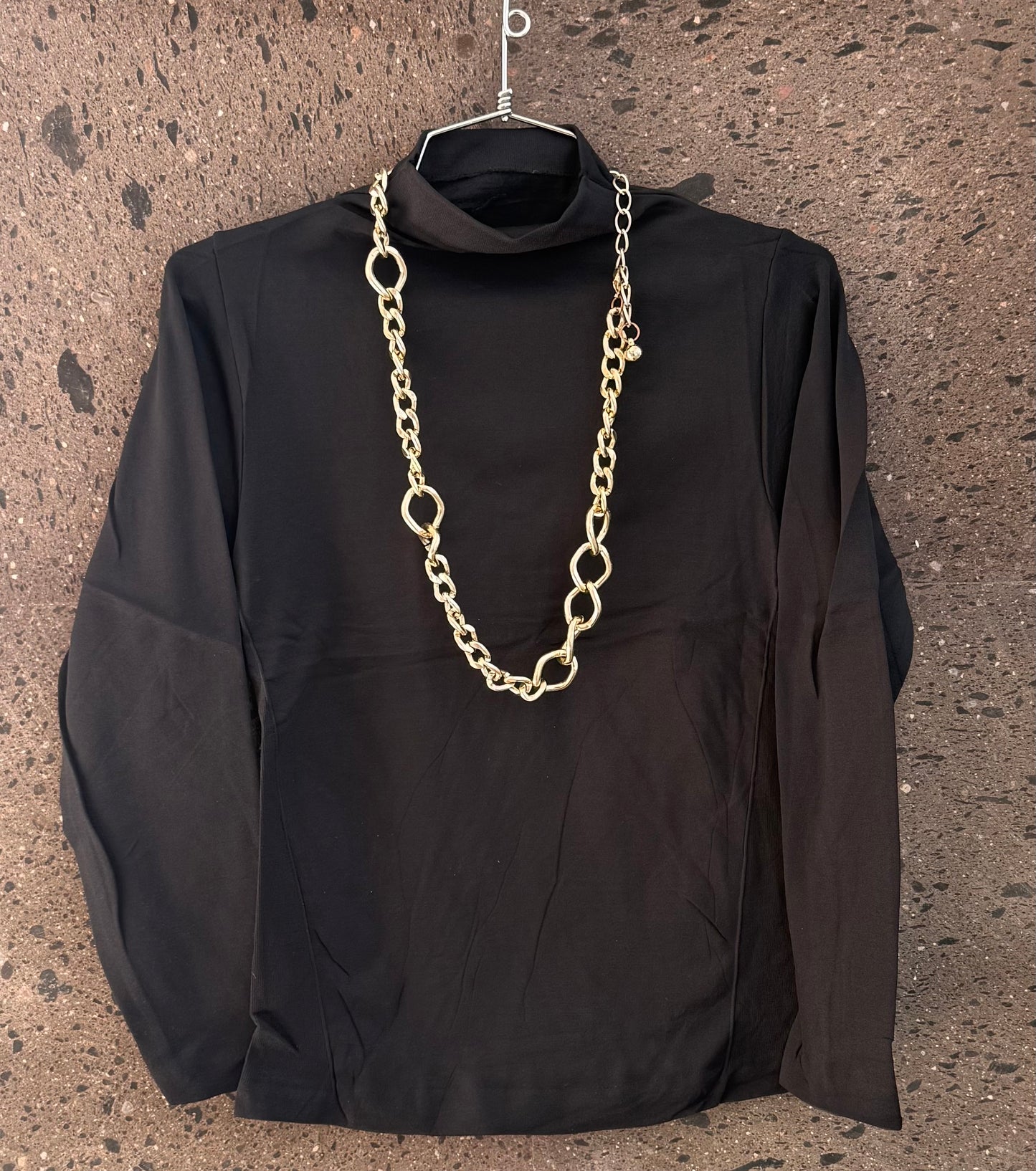 T Top basic cuello alto negro