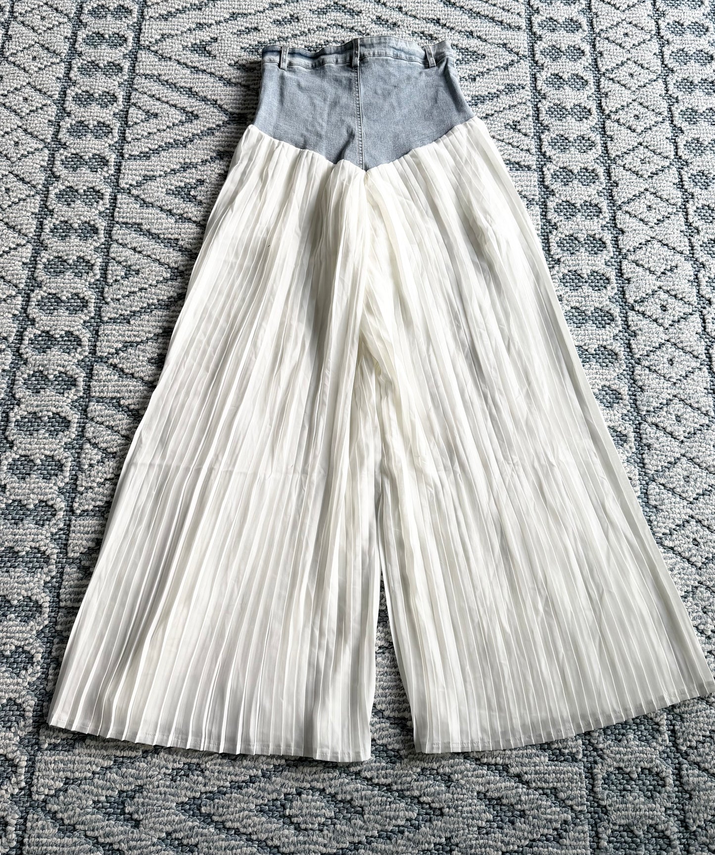 Jeans stretch con tableado