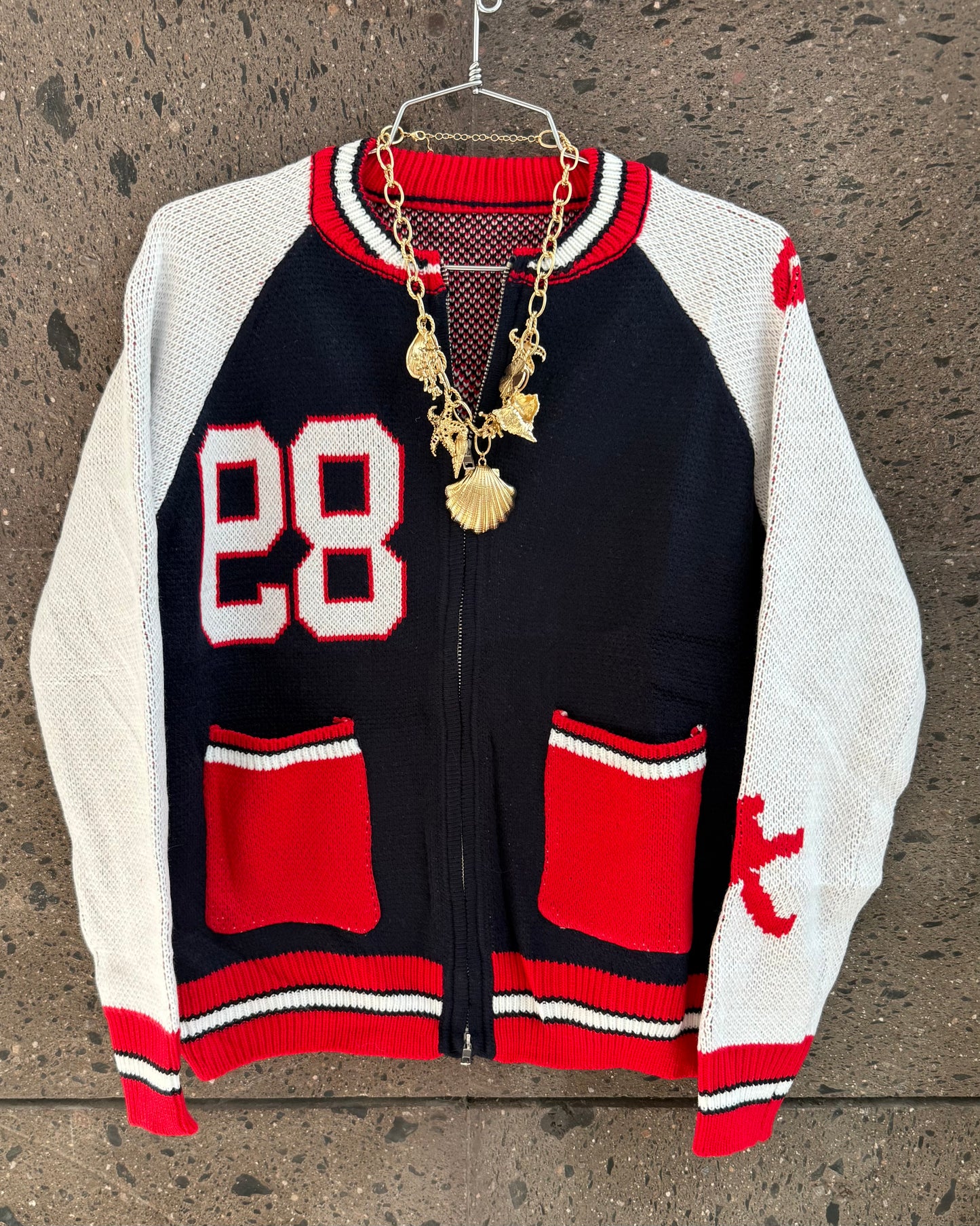 Sweter 89 navy rojo