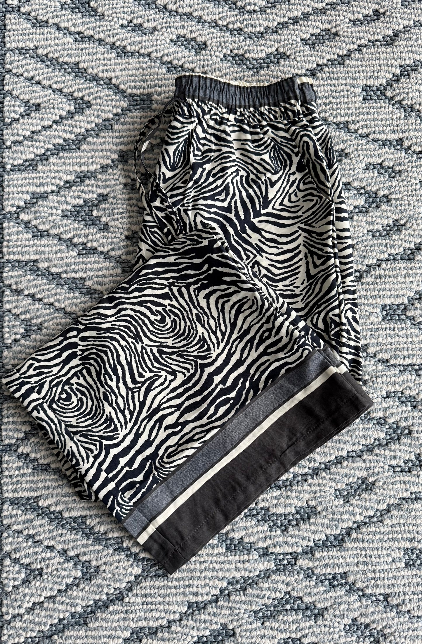 Set satin zebra