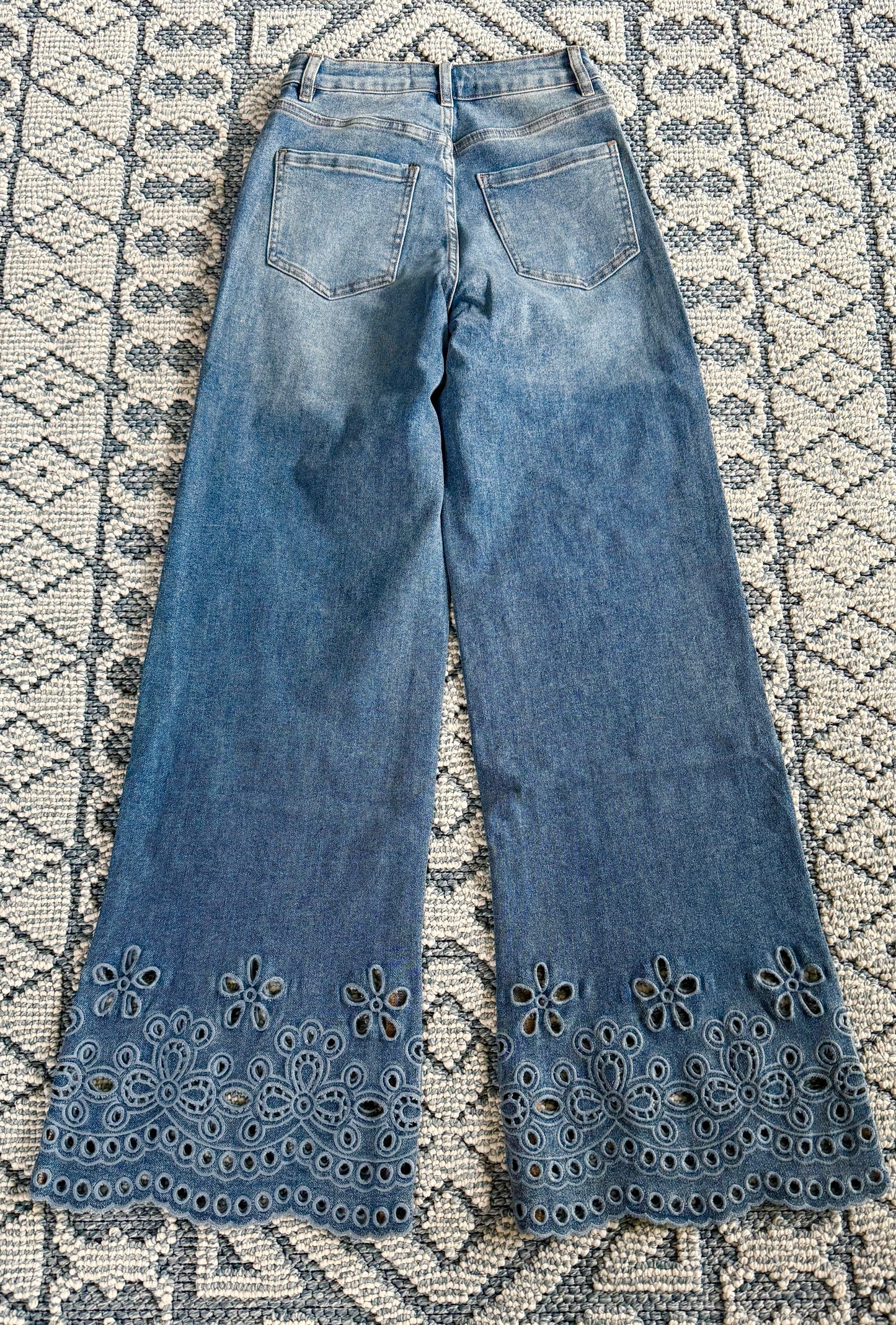 Jeans encaje abajo stretch