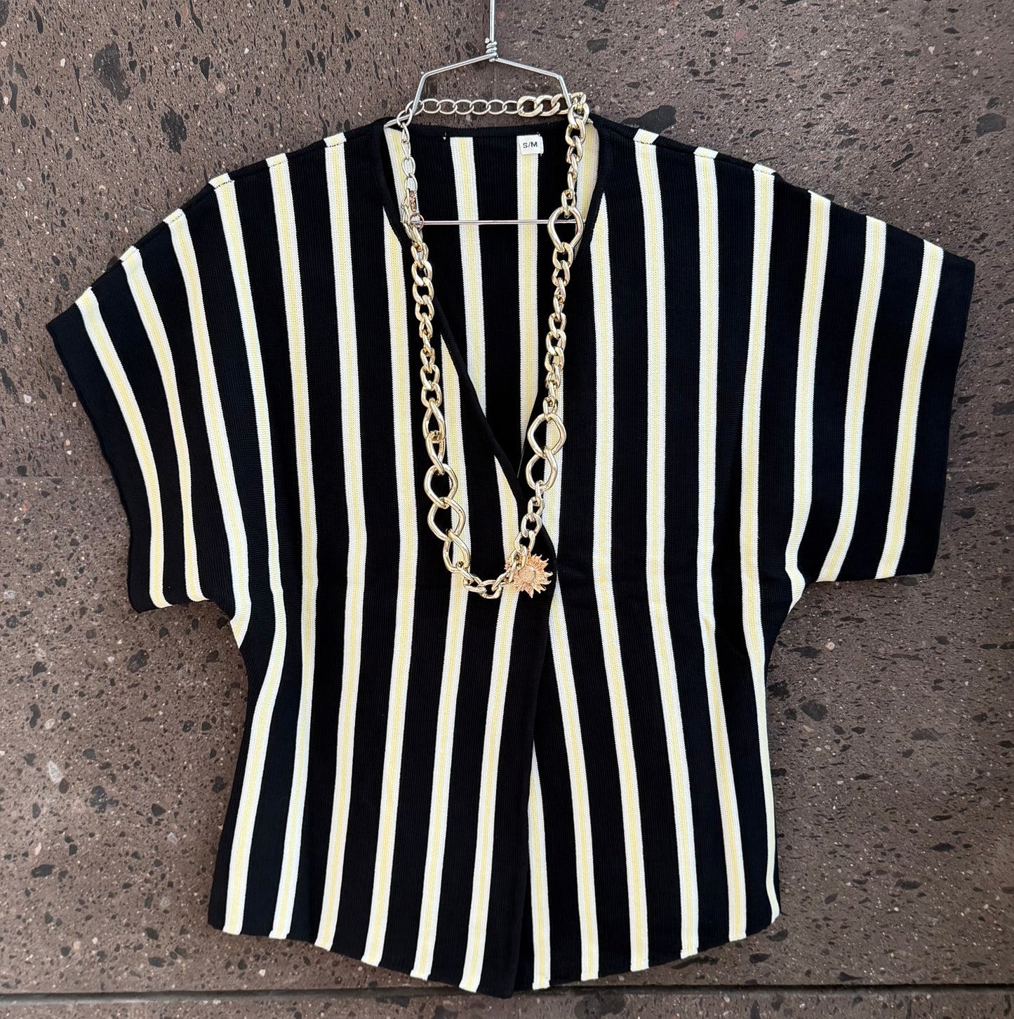 Blusa tejida rayas negra