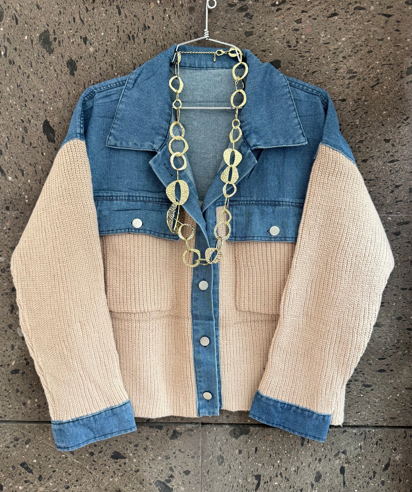 Sweter chamarra solapa Denim capuchino