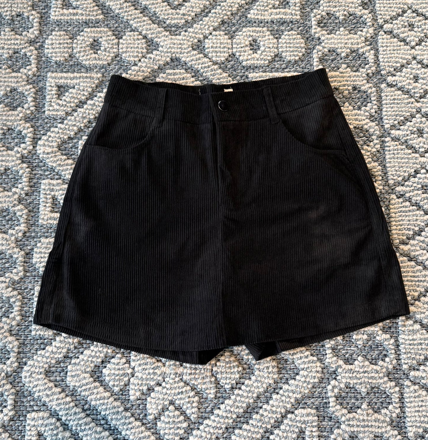 Falda short pana negro