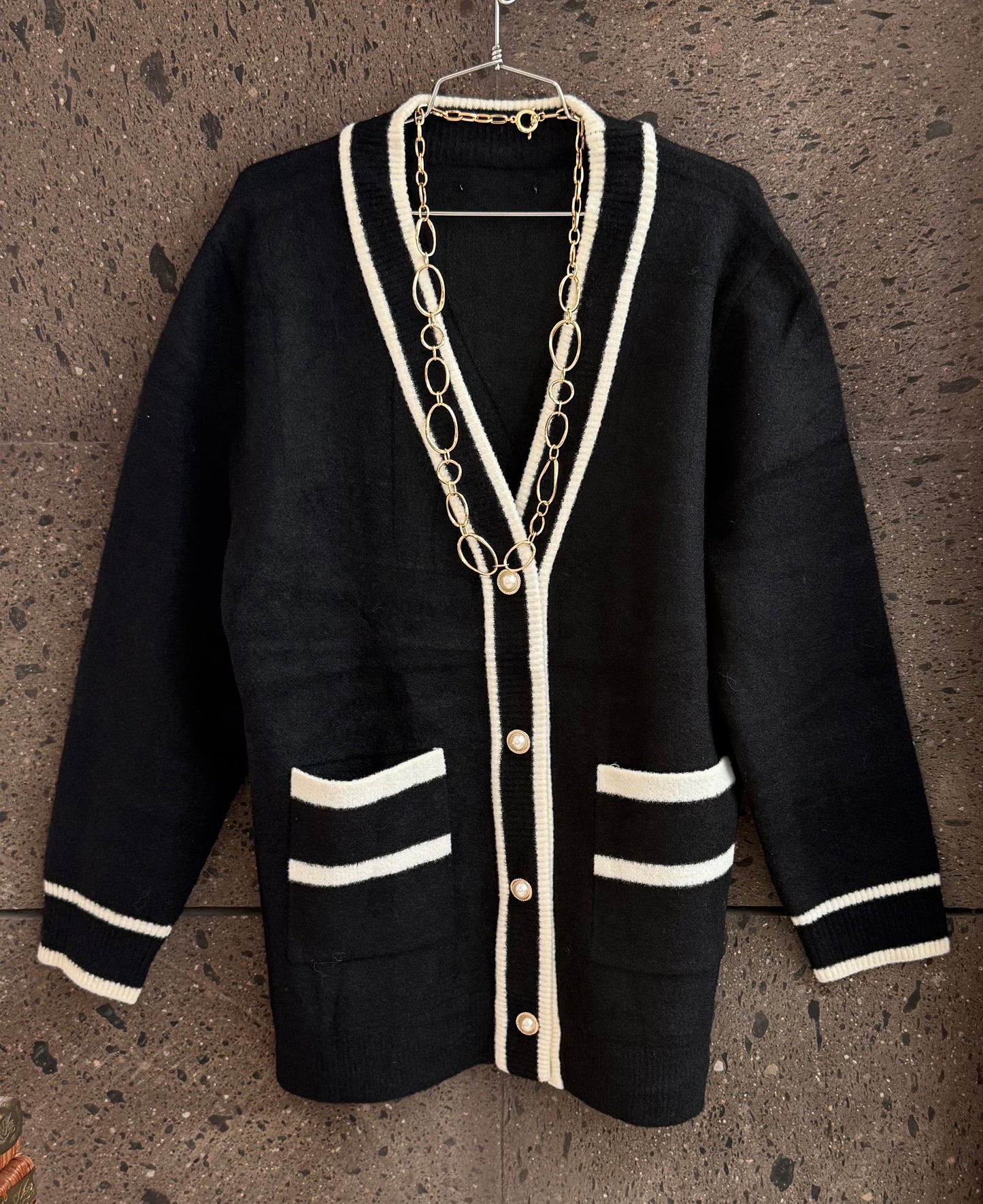 Sweter largo perla negro