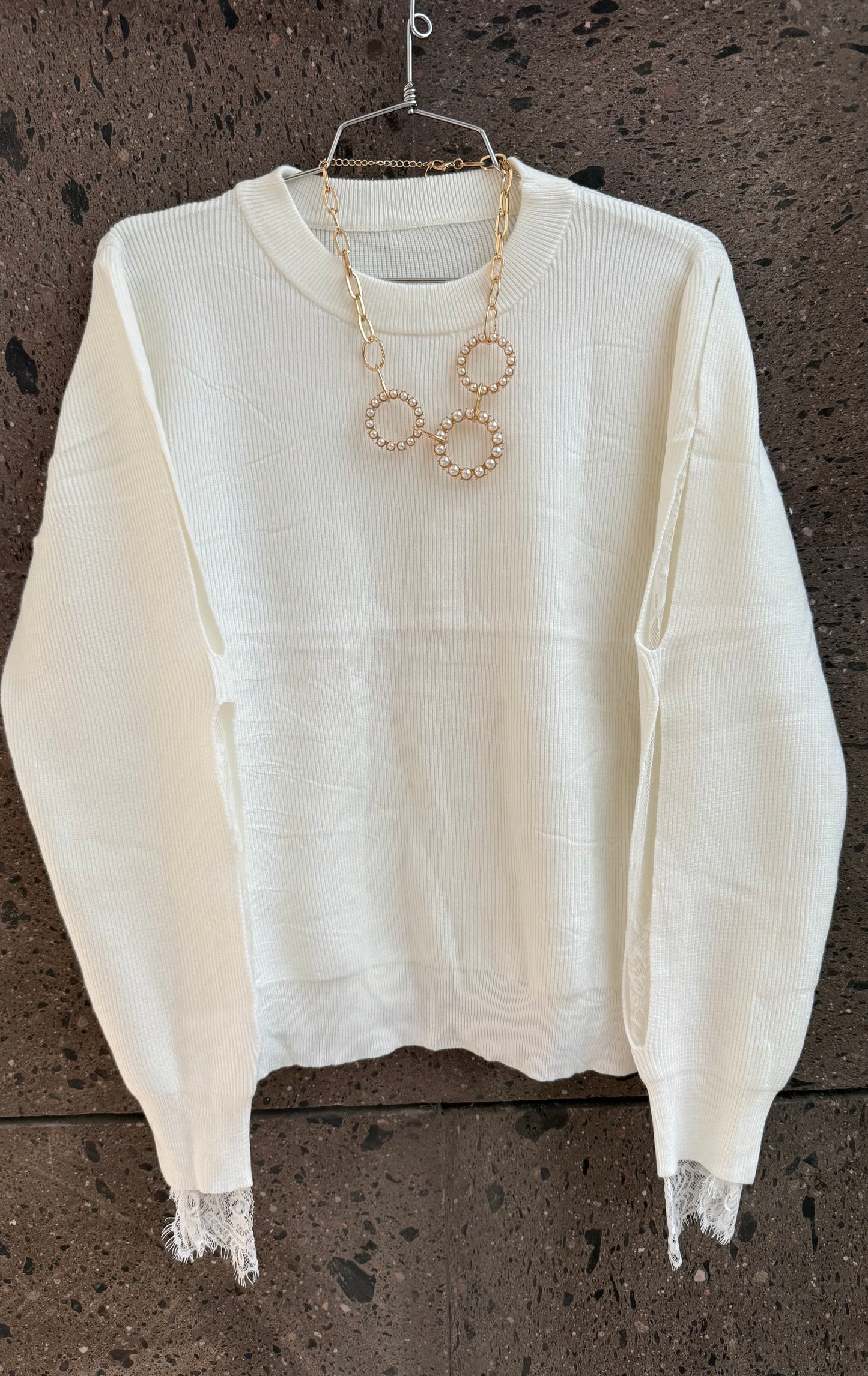 Sweter encaje perla