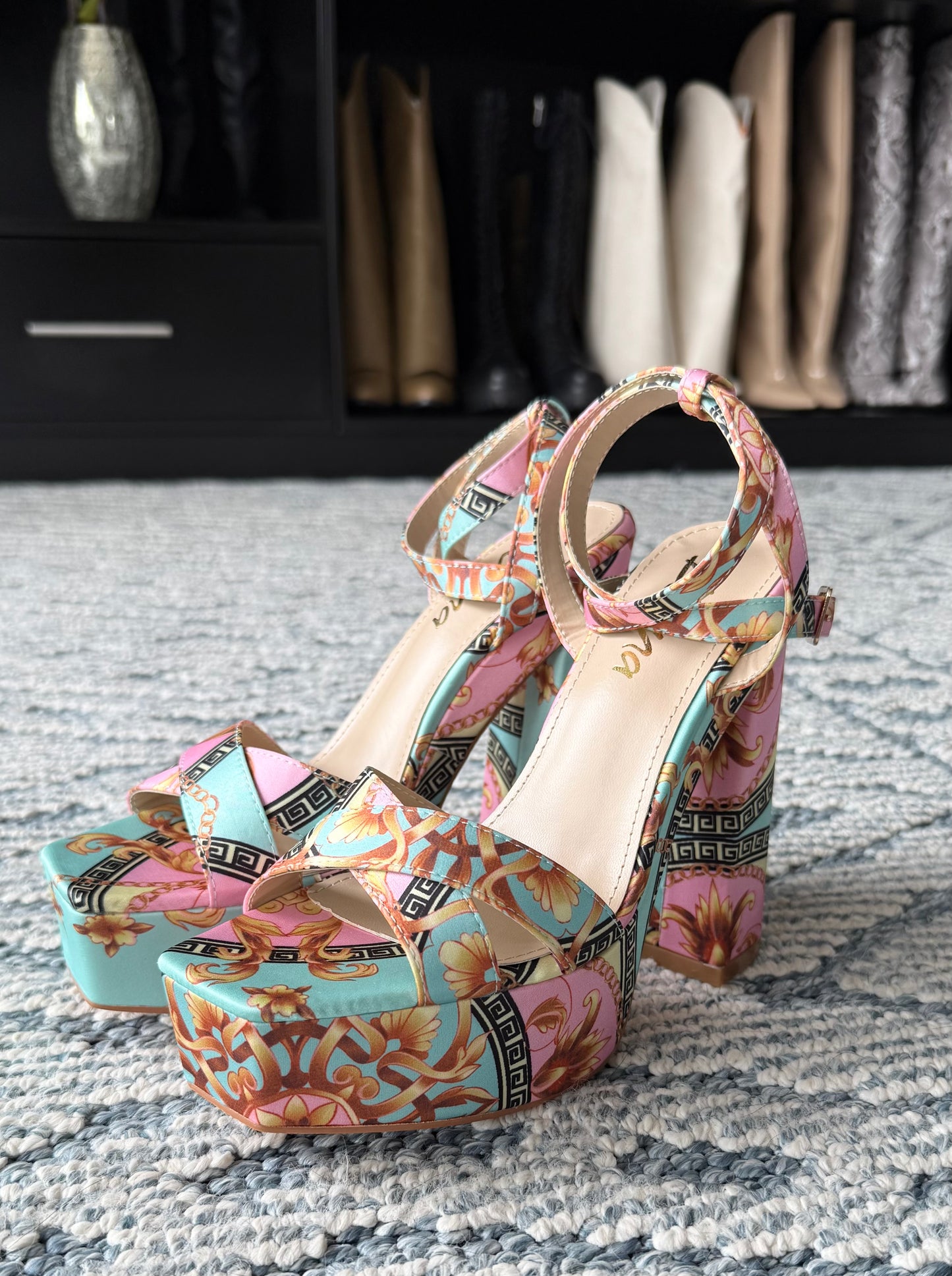 A Zapato satin Aqua fine