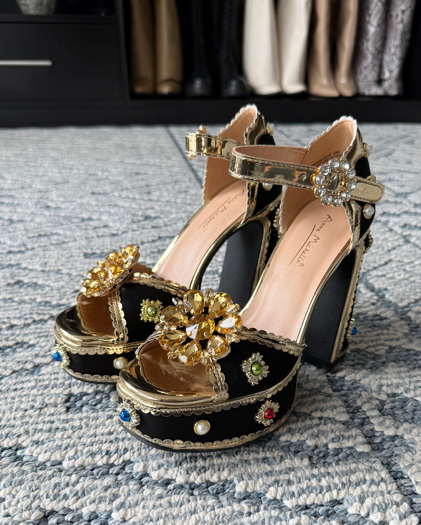 A zapato pedrería joyas