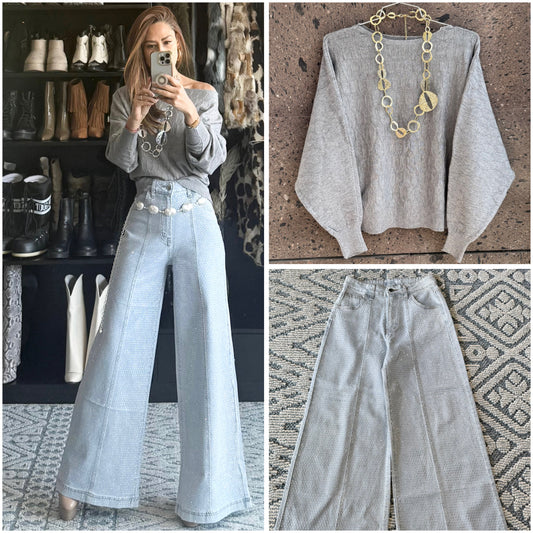 Sweter hombro caído gris