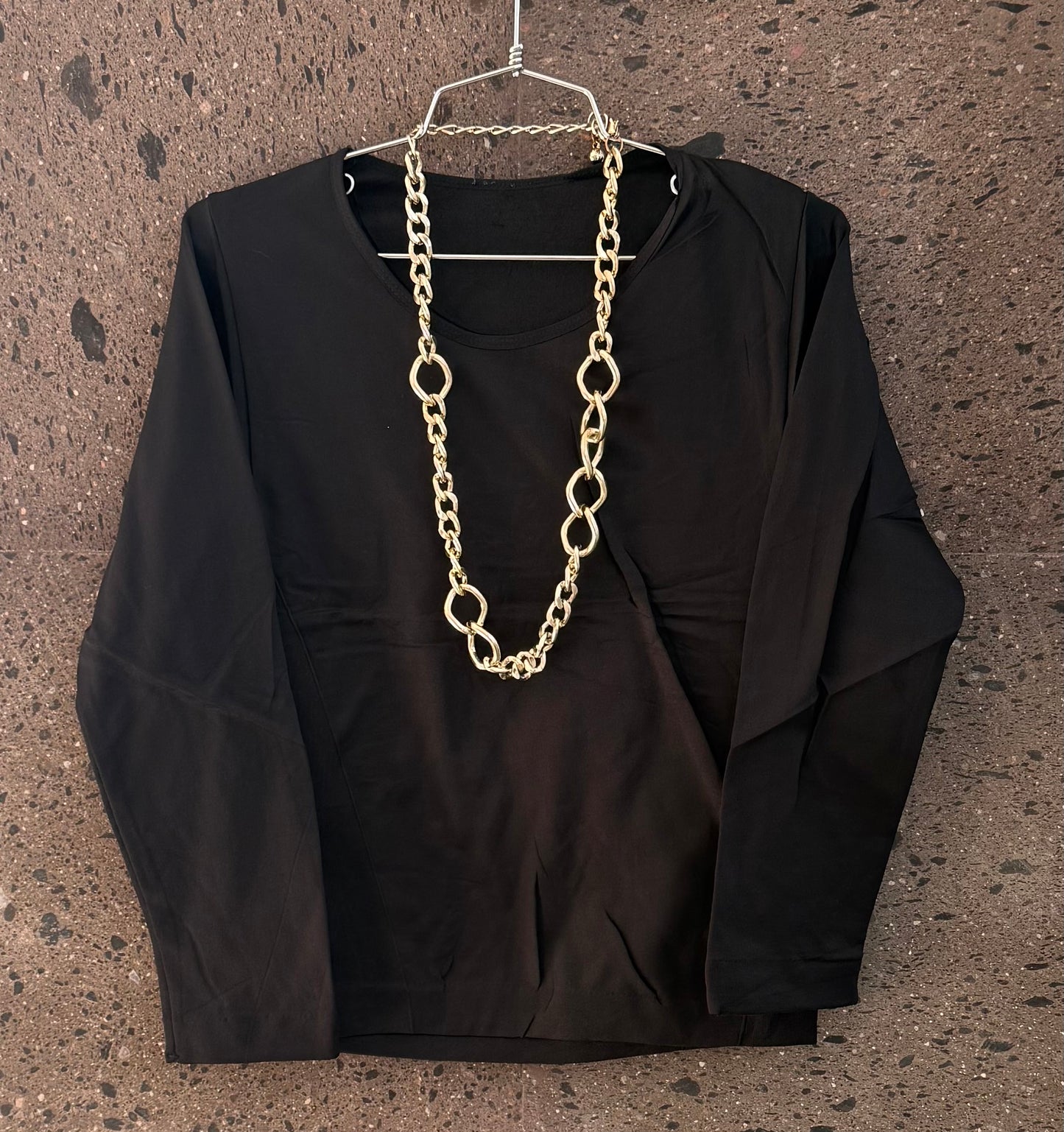 Top basic cuello redondo negro