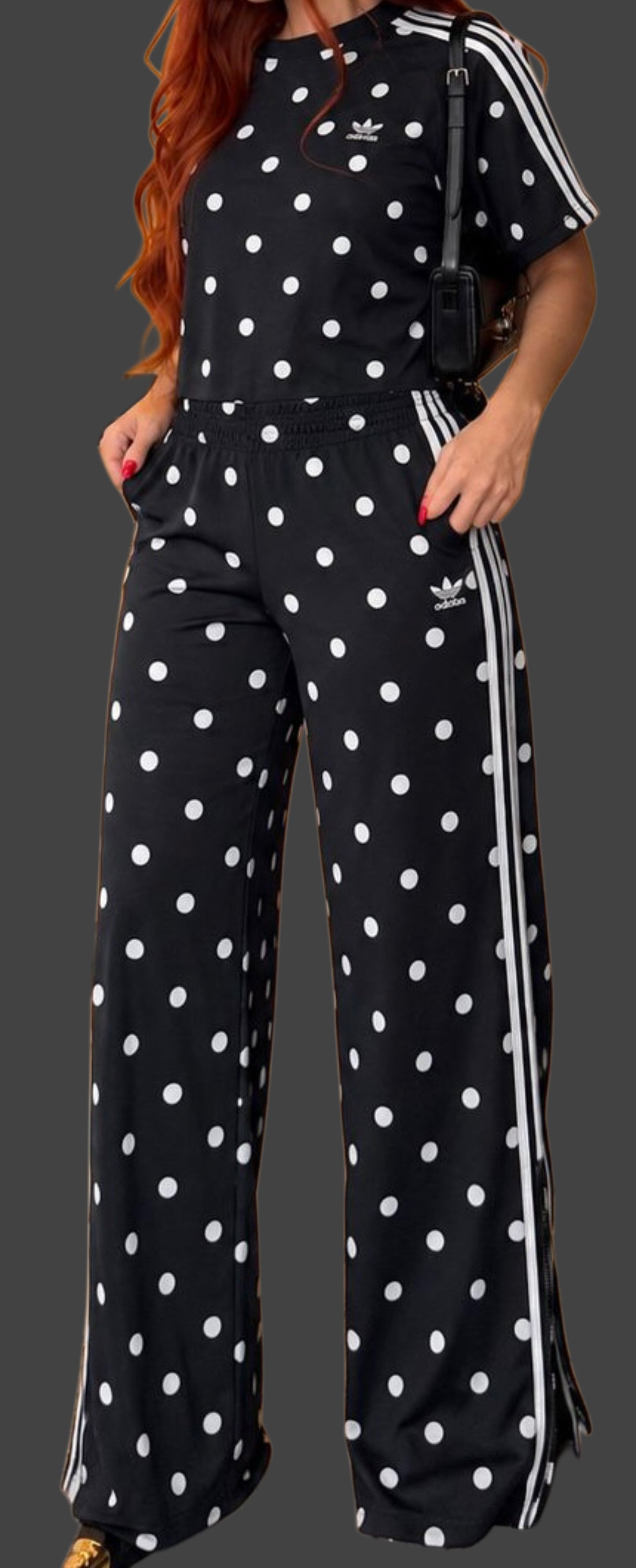 A set Adidas cierre abajo negro