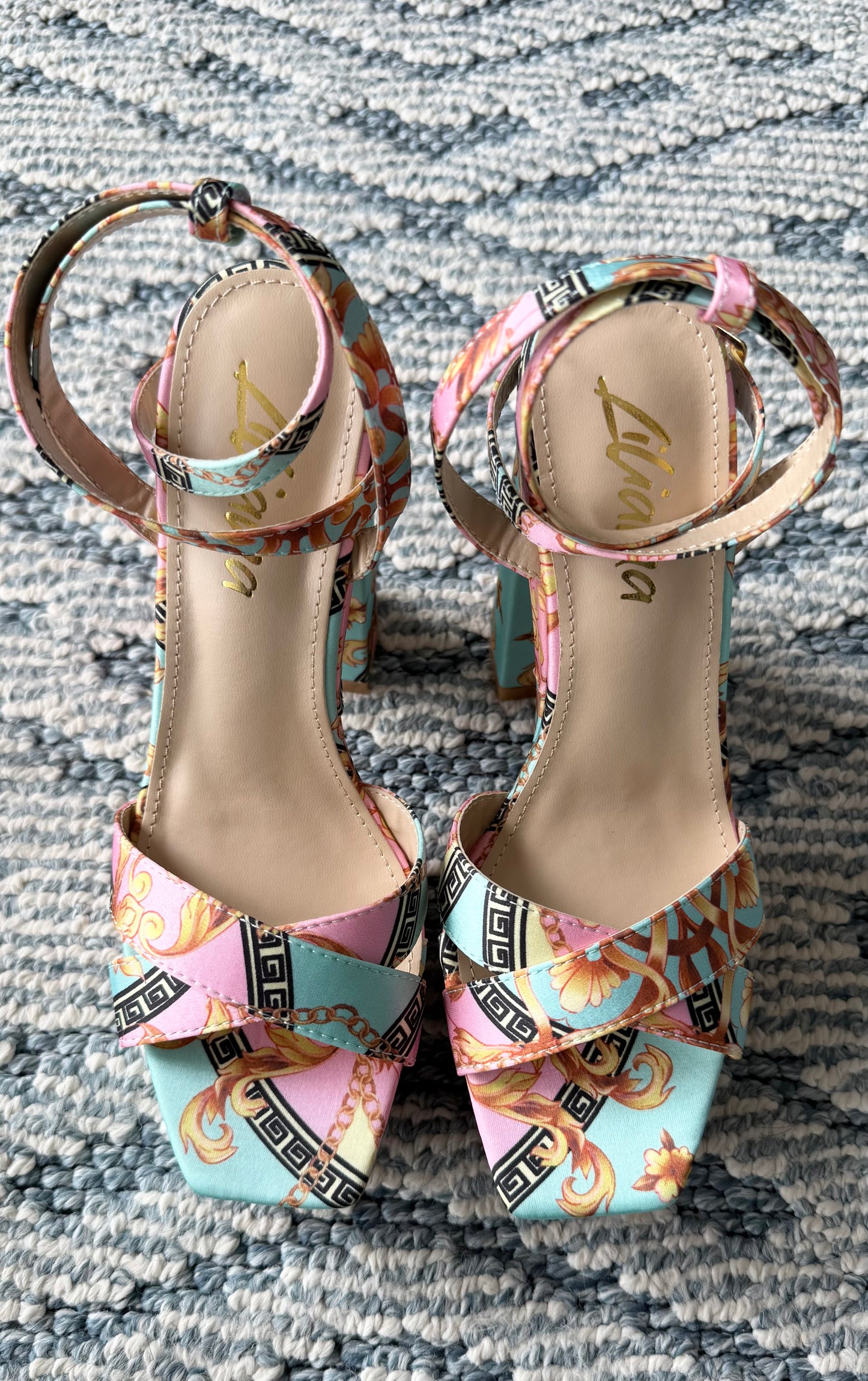 A Zapato satin Aqua fine