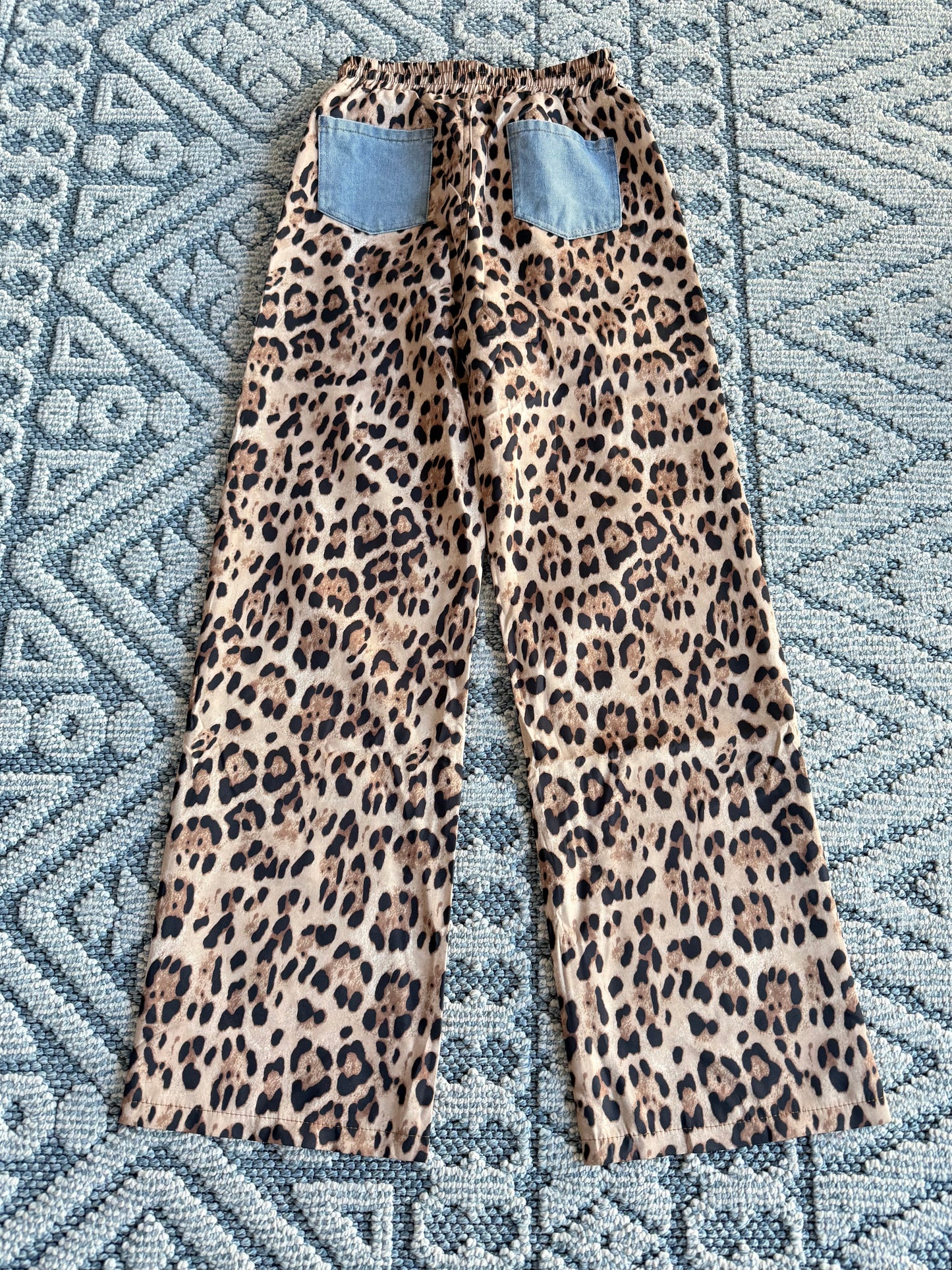 Jeans con leopardo ripped