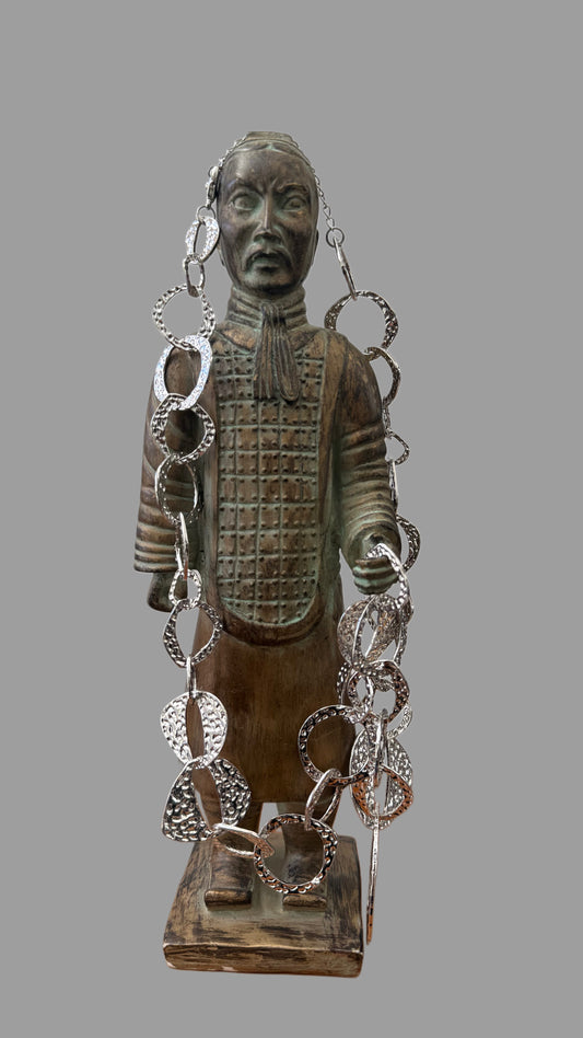 T Collar plata eslabón escalonado